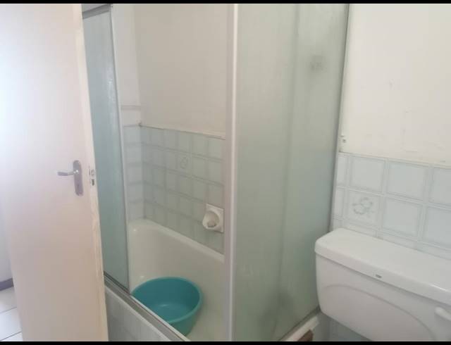 1.5 BEDROOM APARTMENT FOR SALE IN ESPLANADE